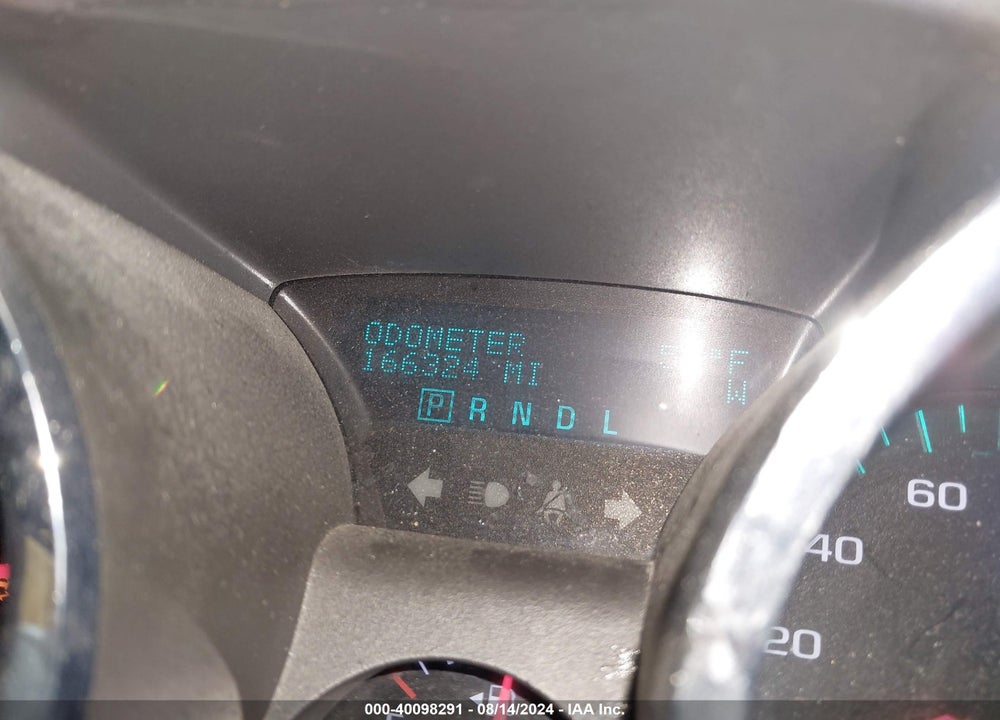 2009 CHEVROLET TRAVERSE LT VIN: 1GNEV23D59S175242