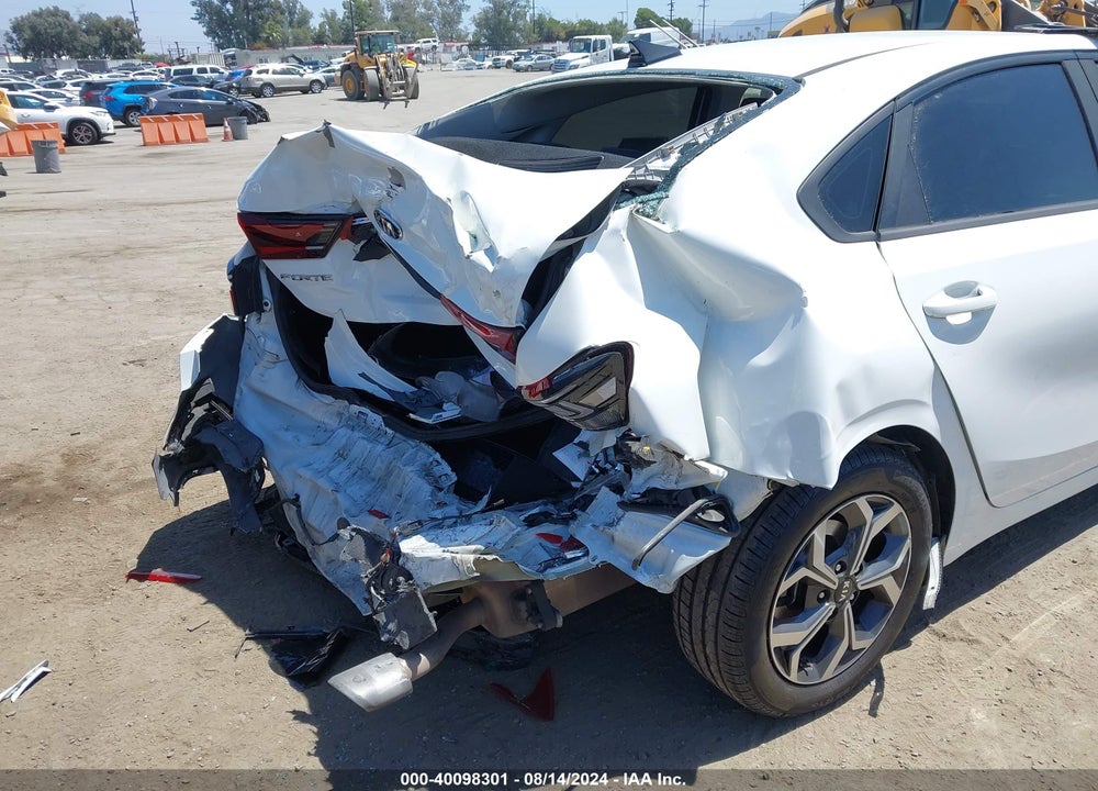 2020 KIA FORTE LXS VIN: 3KPF24AD6LE191092