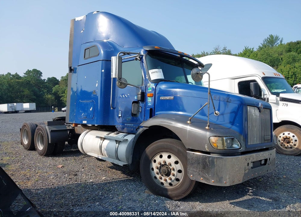 2001 INTERNATIONAL 9200 9200I VIN: 2HSCEAER91C017165