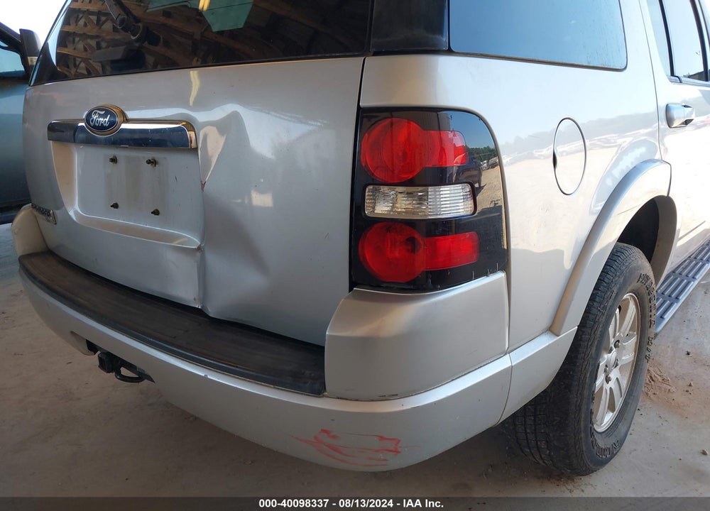 2010 FORD EXPLORER XLT VIN: 1FMEU6DE2AUA91930