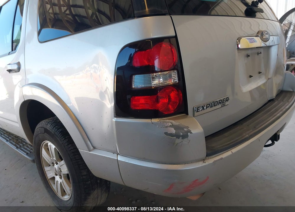 2010 FORD EXPLORER XLT VIN: 1FMEU6DE2AUA91930