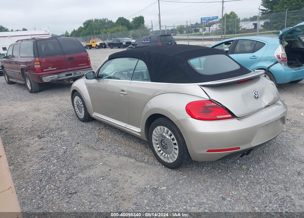 2013 VOLKSWAGEN BEETLE 2.5L VIN: 3VW5P7ATXDM820430