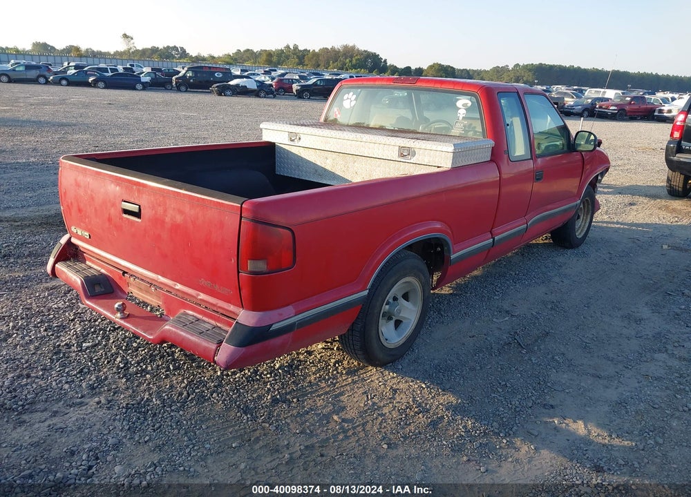 1996 CHEVROLET S TRUCK S10 VIN: 1GCCS1946T8118823