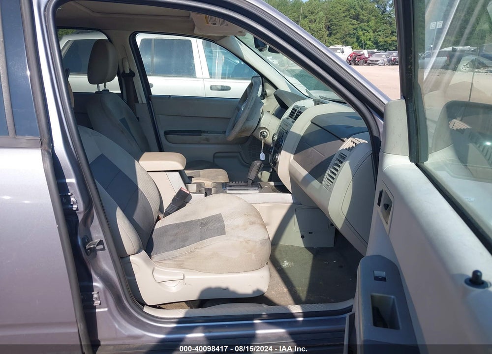2008 FORD ESCAPE XLT VIN: 1FMCU03158KC08019