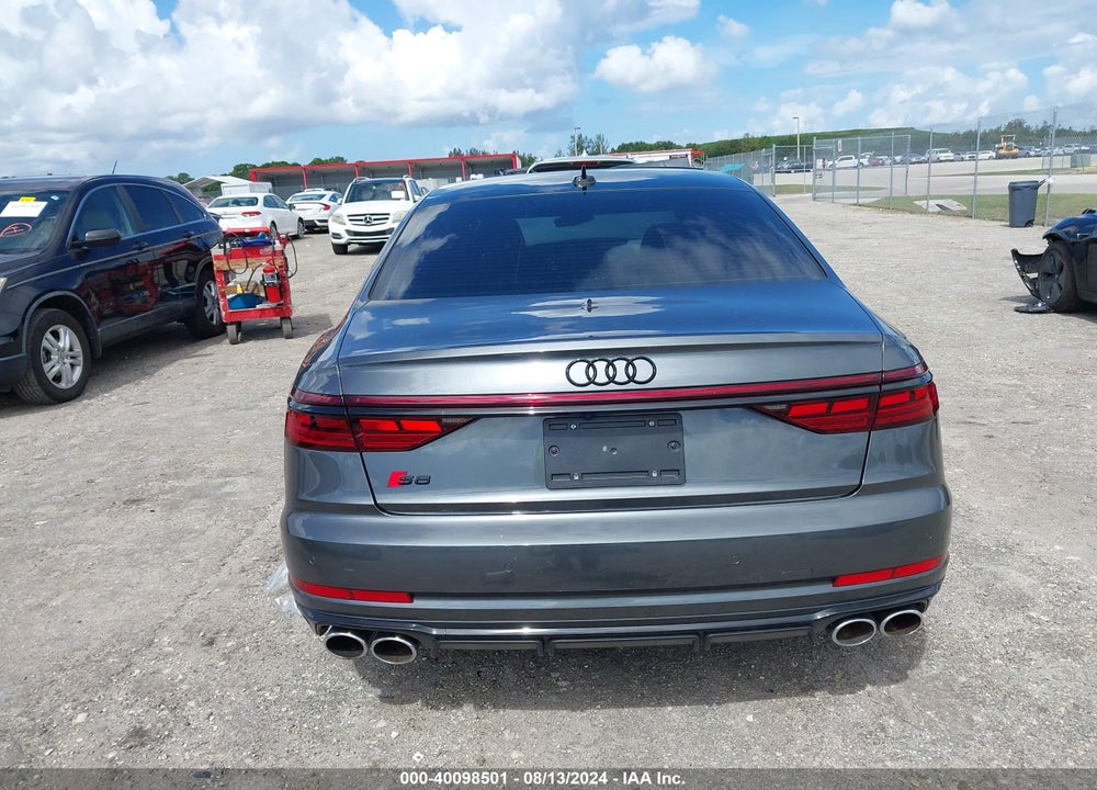 2024 AUDI S8 4.0T VIN: WAULSAF82RN008513