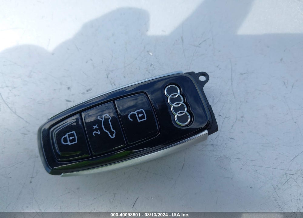 2024 AUDI S8 4.0T VIN: WAULSAF82RN008513