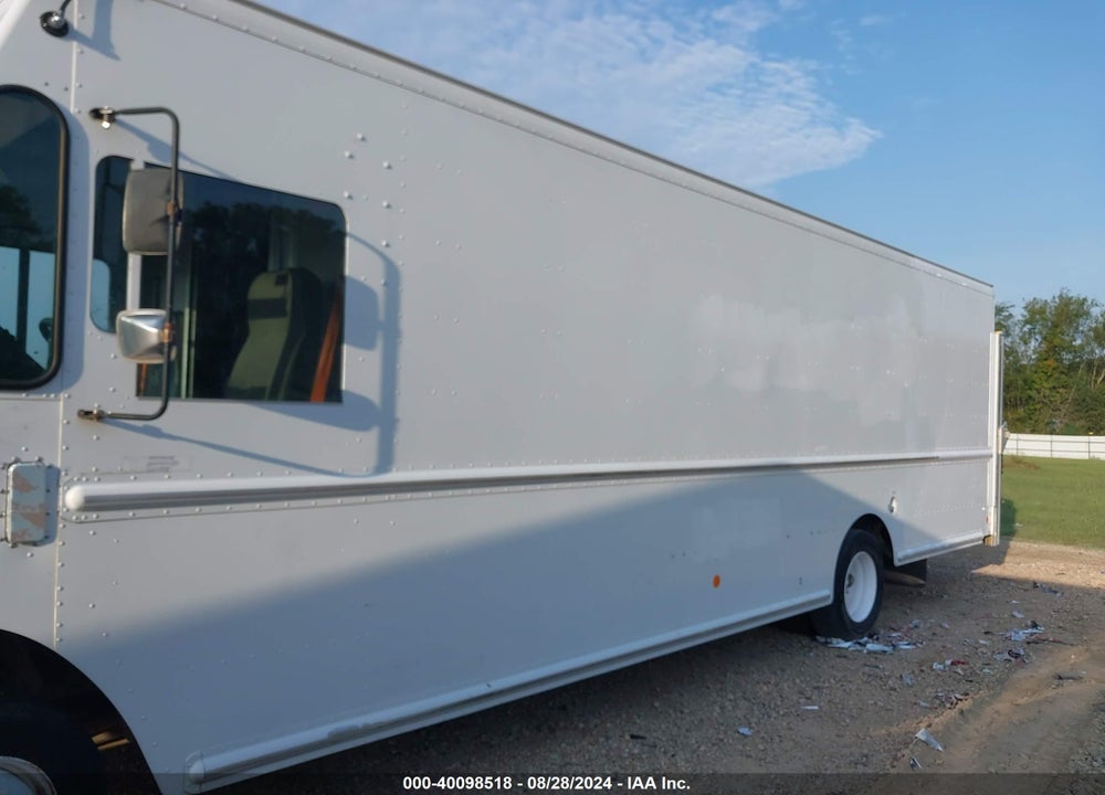 2011 WORKHORSE CUSTOM CHASSIS COMMERCIAL CHASSIS W62 VIN: 5B4MFG2E2B3446191
