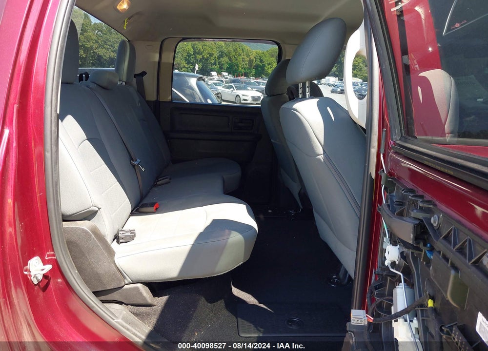 2019 RAM 1500 CLASSIC EXPRESS  4X4 5'7 BOX VIN: 1C6RR7KT8KS588788