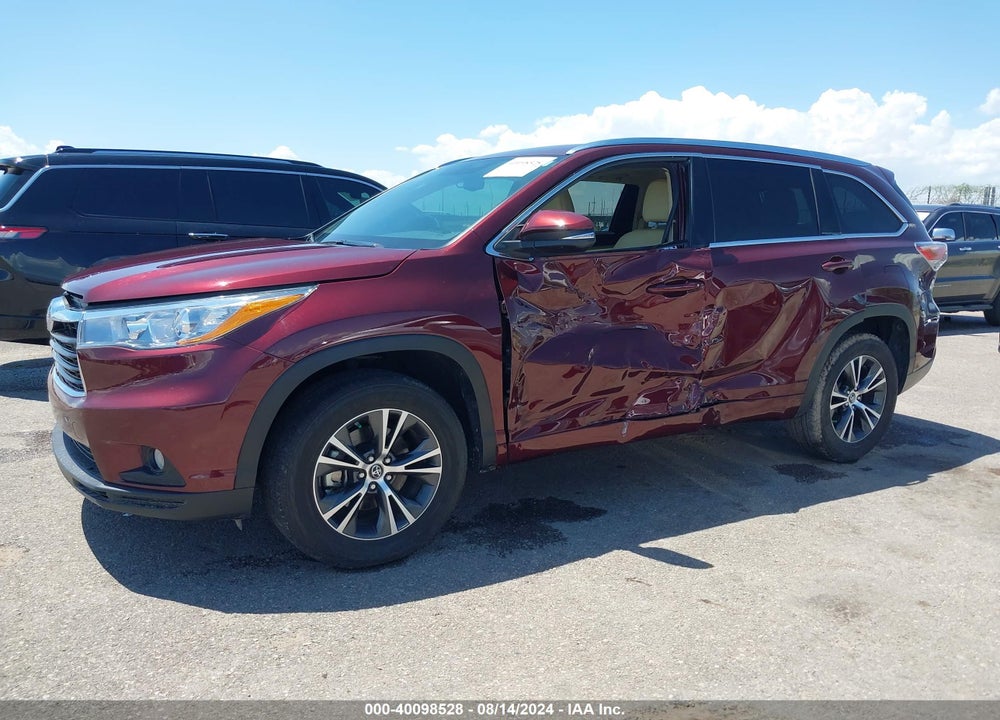 2016 TOYOTA HIGHLANDER XLE V6 VIN: 5TDKKRFH8GS177410