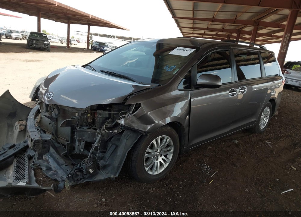 2016 TOYOTA SIENNA XLE 8 PASSENGER VIN: 5TDYK3DC5GS746213