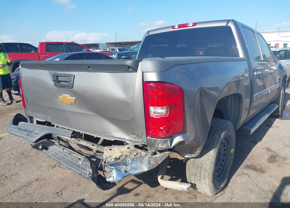 2013 CHEVROLET SILVERADO 1500 LT VIN: 3GCPCSE08DG108054