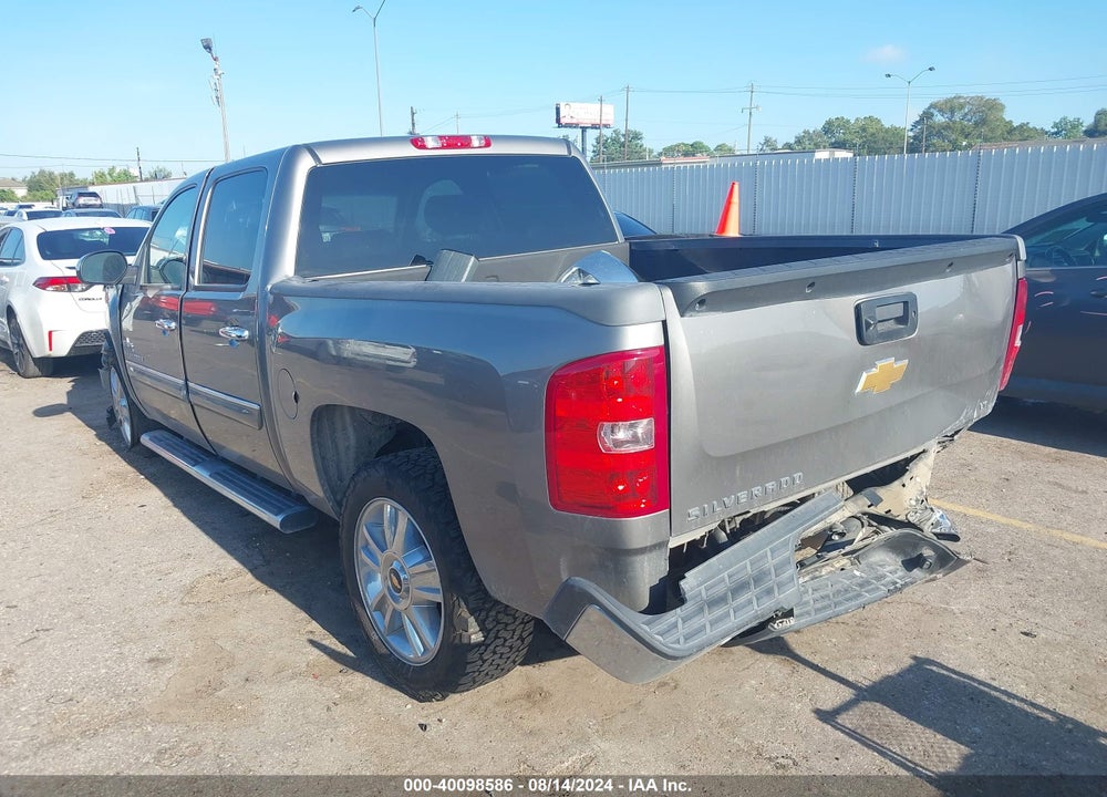 2013 CHEVROLET SILVERADO 1500 LT VIN: 3GCPCSE08DG108054