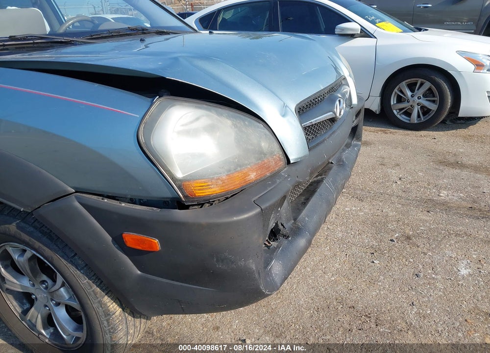 2009 HYUNDAI TUCSON SE VIN: KM8JN12D29U933881
