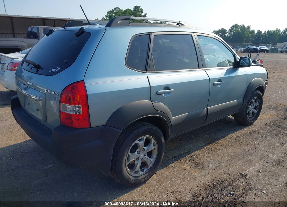 2009 HYUNDAI TUCSON SE VIN: KM8JN12D29U933881