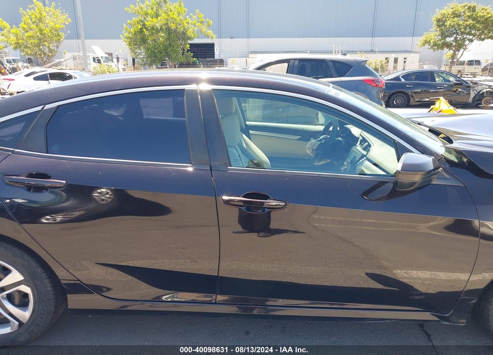 2018 HONDA CIVIC VIN: 2HGFC2F50JH507317