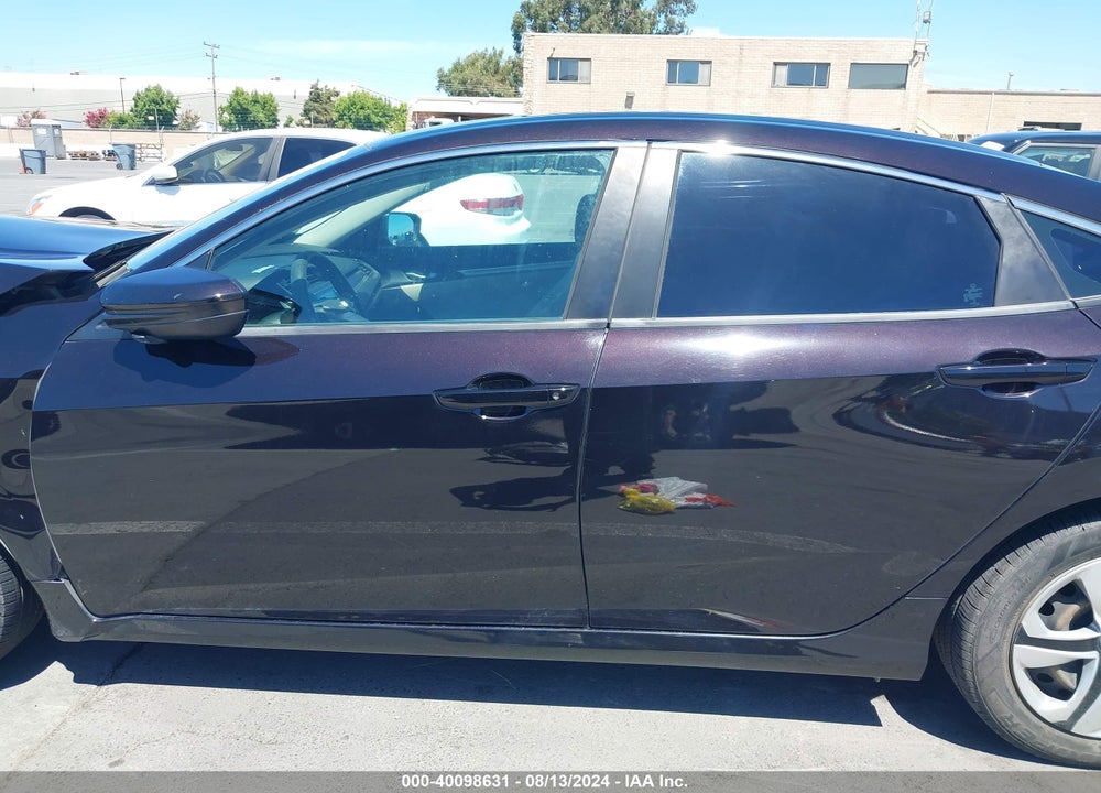 2018 HONDA CIVIC VIN: 2HGFC2F50JH507317