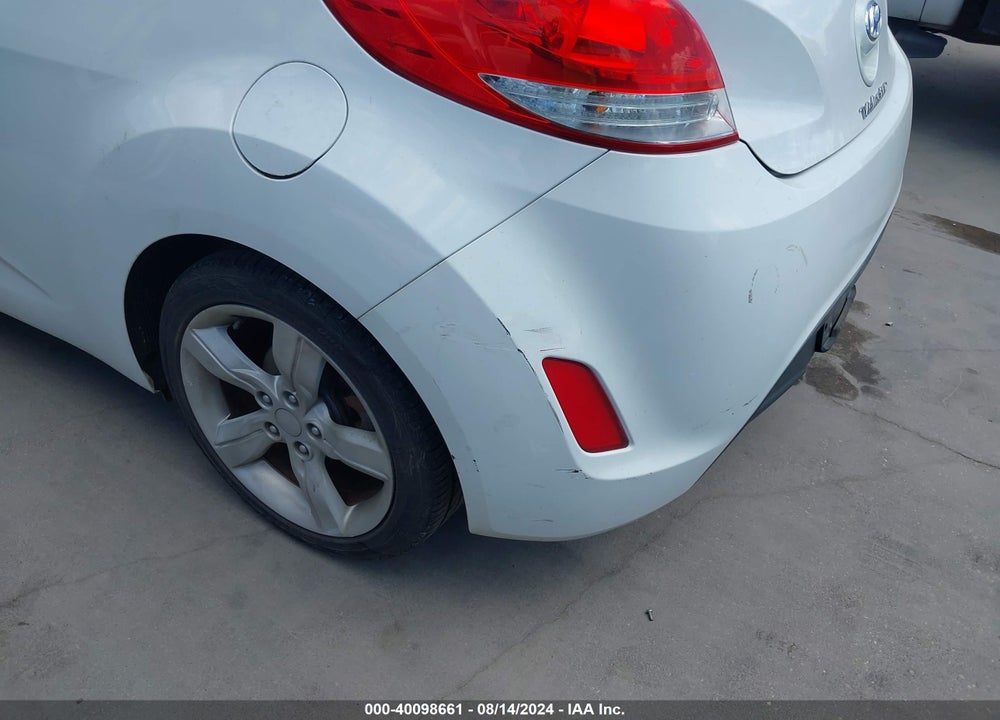 2013 HYUNDAI VELOSTER BASE W/GRAY VIN: KMHTC6AD3DU144984