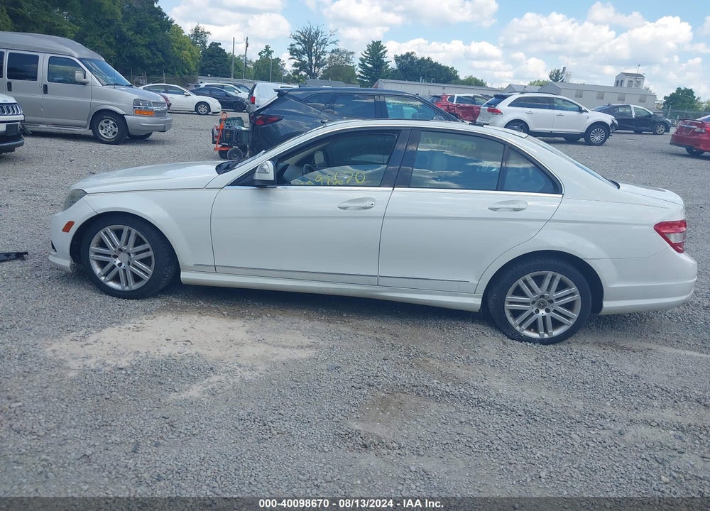 2009 MERCEDES-BENZ C 300 LUXURY 4MATIC/SPORT 4MATIC VIN: WDDGF81X39R077354