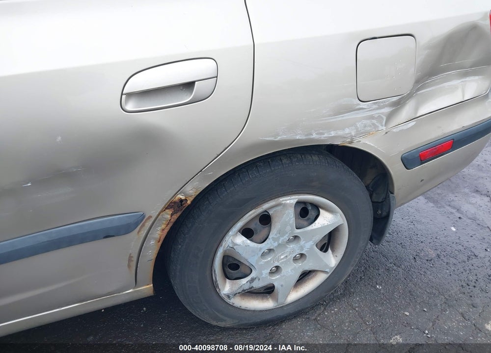 2006 HYUNDAI ELANTRA VIN: KMHDN56D16U178880