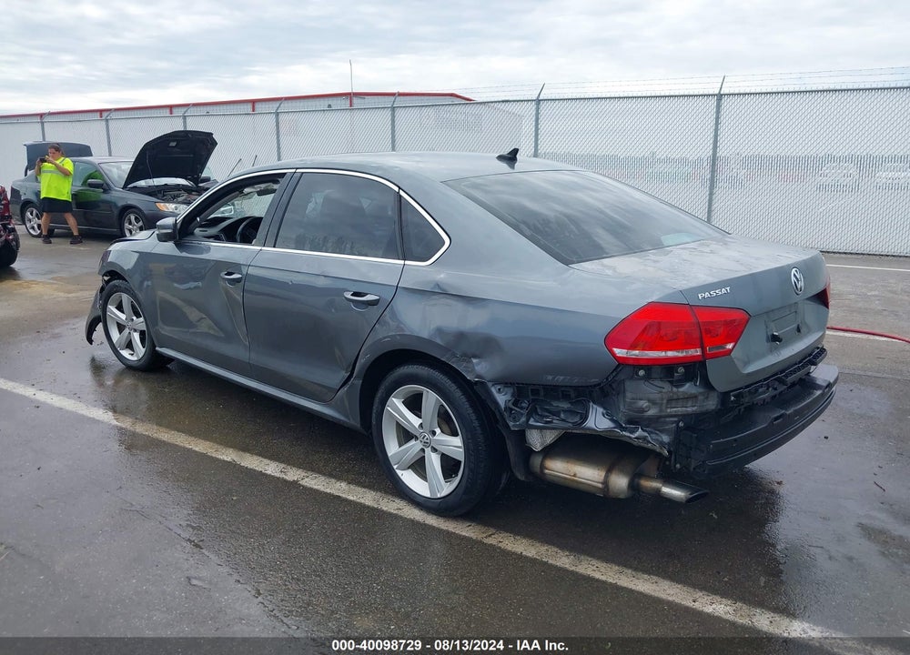 2014 VOLKSWAGEN PASSAT 1.8T SE VIN: 1VWBS7A3XEC096422