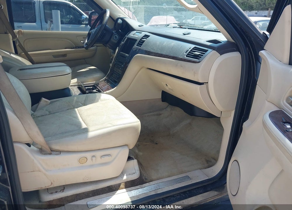 2008 CADILLAC ESCALADE STANDARD VIN: 1GYFK63898R230145