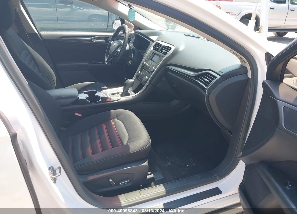 2016 FORD FUSION SE VIN: 3FA6P0HD4GR318930