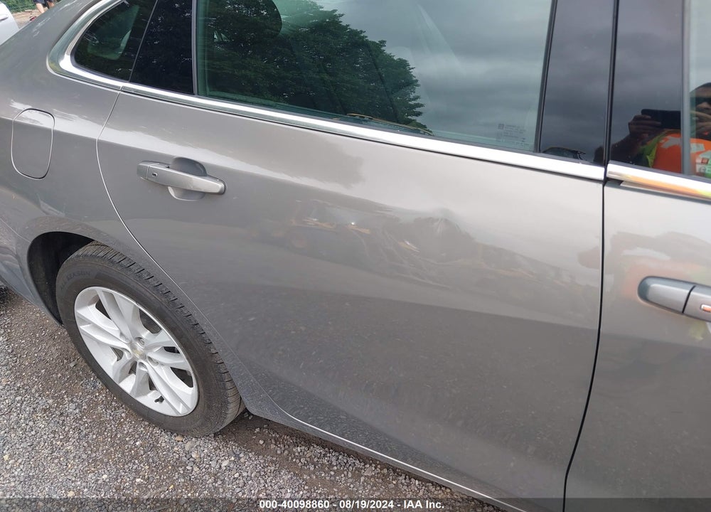 2018 CHEVROLET MALIBU LT VIN: 1G1ZD5ST4JF177061