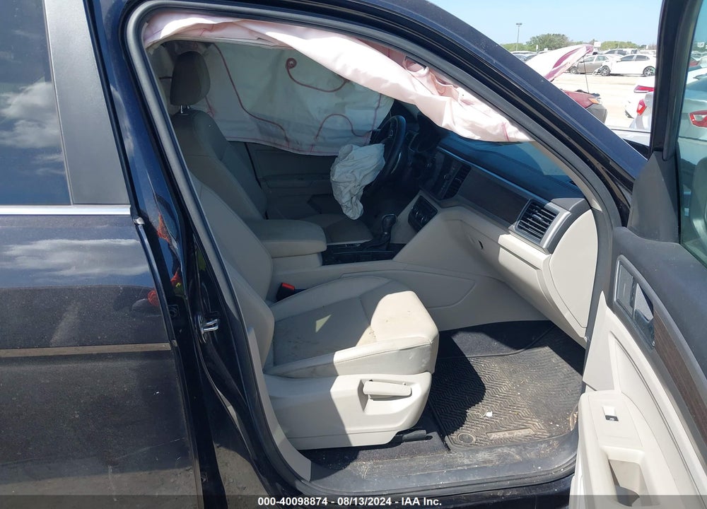 2019 VOLKSWAGEN ATLAS 3.6L V6 SE W/TECHNOLOGY VIN: 1V2WR2CA4KC587982