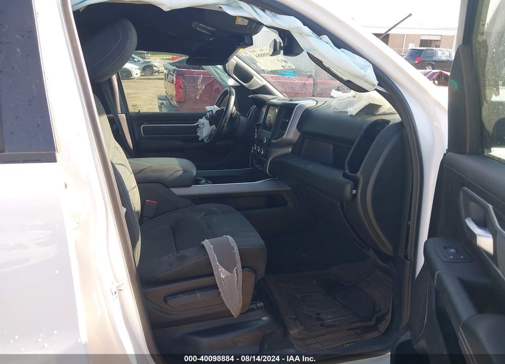 2019 RAM 1500 BIG HORN/LONE STAR QUAD CAB 4X2 6'4 BOX VIN: 1C6RREBT7KN913109