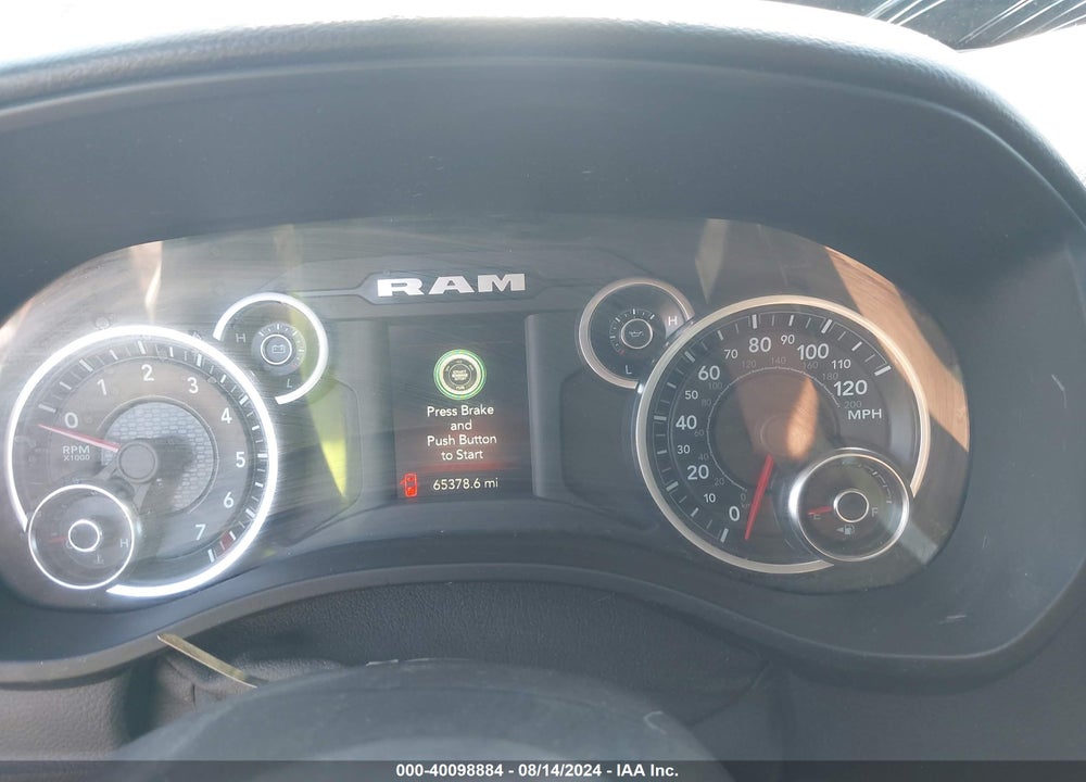 2019 RAM 1500 BIG HORN/LONE STAR QUAD CAB 4X2 6'4 BOX VIN: 1C6RREBT7KN913109
