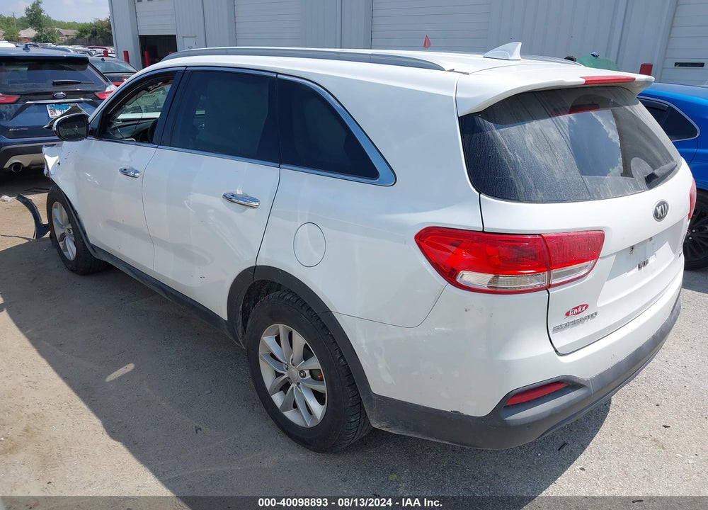 2016 KIA SORENTO 2.4L LX VIN: 5XYPG4A35GG004561