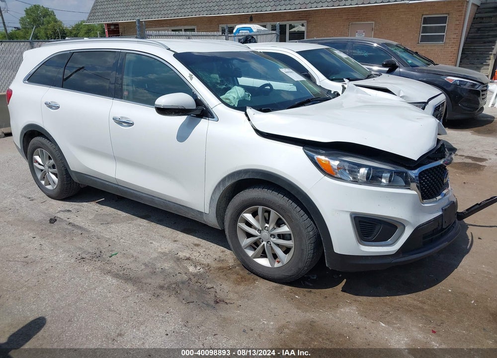 2016 KIA SORENTO 2.4L LX VIN: 5XYPG4A35GG004561