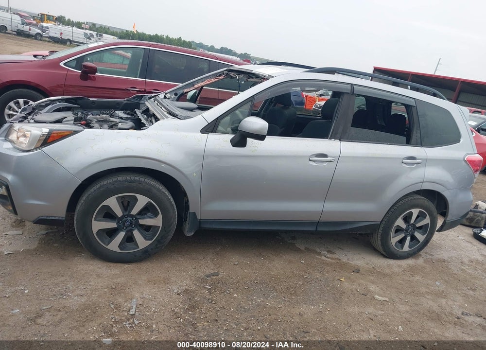 2018 SUBARU FORESTER 2.5I PREMIUM VIN: JF2SJAGC7JH419883