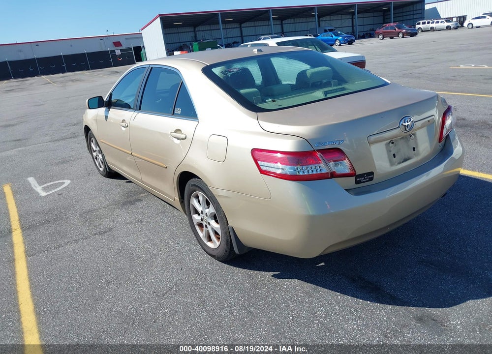 2011 TOYOTA CAMRY LE VIN: 4T1BF3EK9BU740690