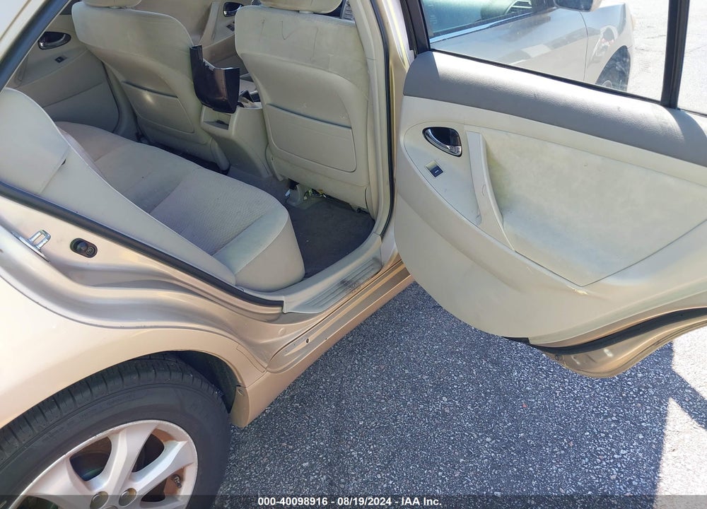 2011 TOYOTA CAMRY LE VIN: 4T1BF3EK9BU740690