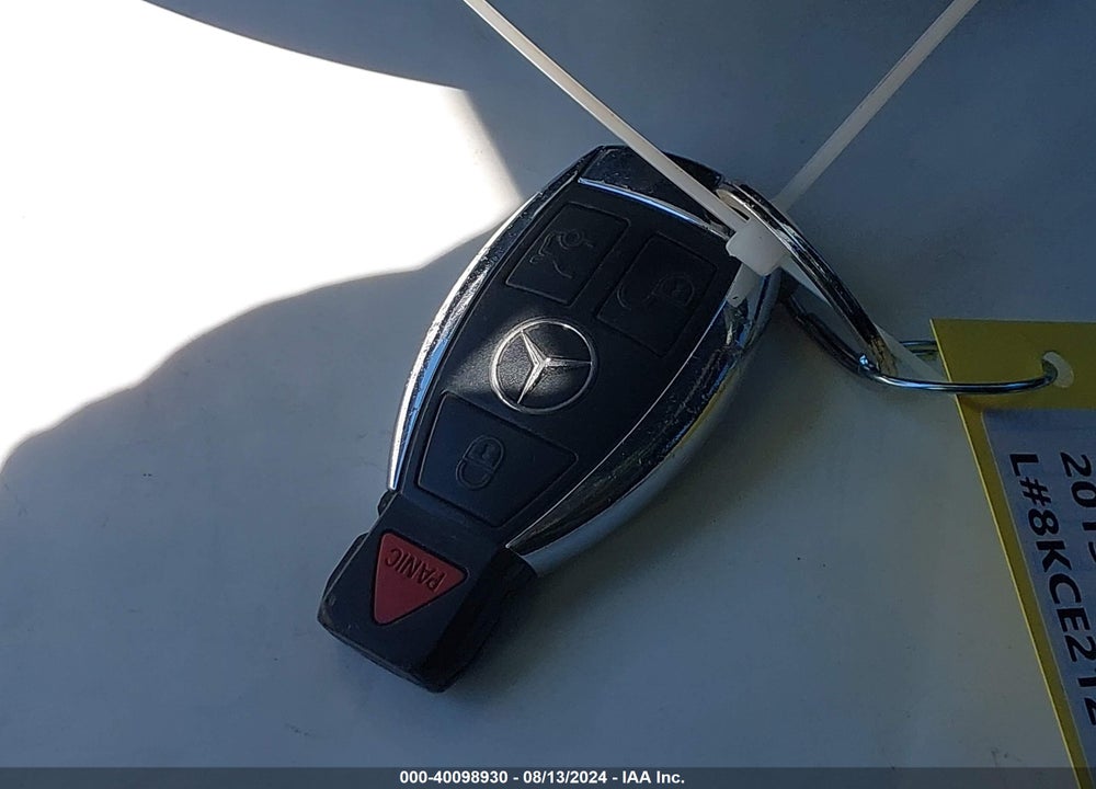 2013 MERCEDES-BENZ C 250 LUXURY/SPORT VIN: WDDGF4HB4DR301260