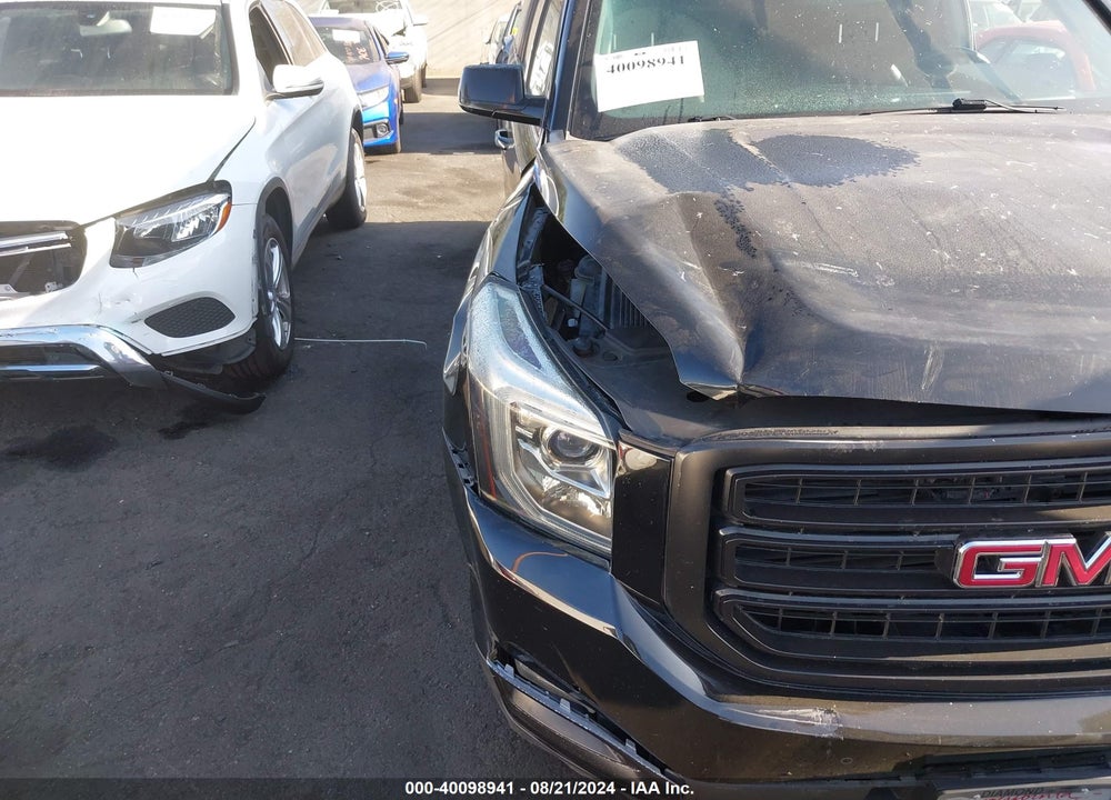 2017 GMC YUKON XL SLE VIN: 1GKS2FKC5HR217939