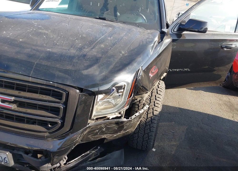 2017 GMC YUKON XL SLE VIN: 1GKS2FKC5HR217939