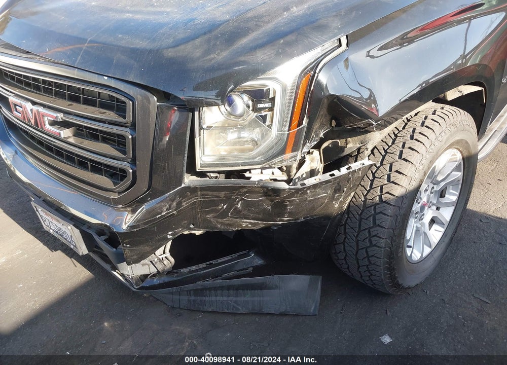 2017 GMC YUKON XL SLE VIN: 1GKS2FKC5HR217939