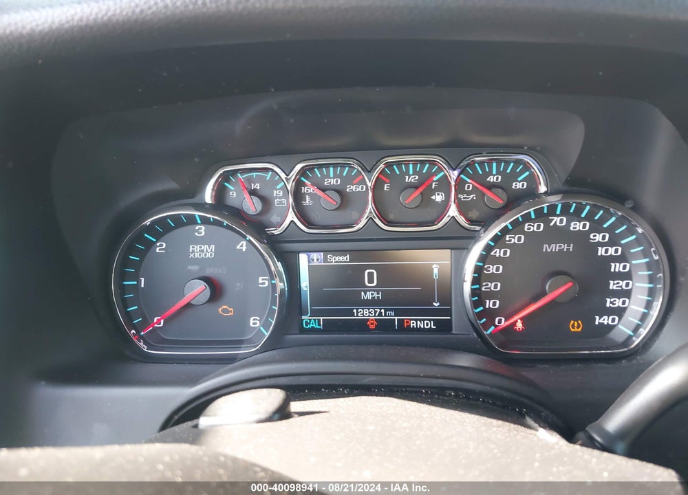 2017 GMC YUKON XL SLE VIN: 1GKS2FKC5HR217939