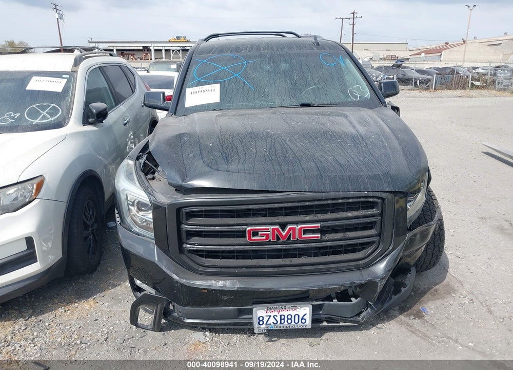 2017 GMC YUKON XL SLE VIN: 1GKS2FKC5HR217939