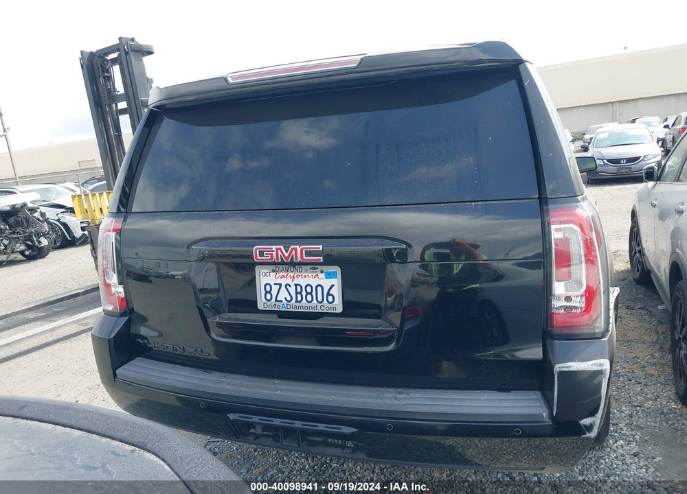 2017 GMC YUKON XL SLE VIN: 1GKS2FKC5HR217939