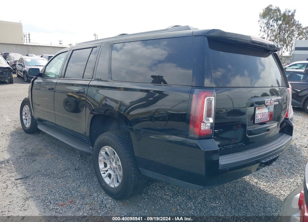 2017 GMC YUKON XL SLE VIN: 1GKS2FKC5HR217939