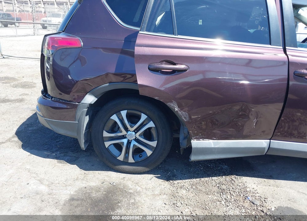2018 TOYOTA RAV4 LE VIN: 2T3ZFREVXJW517575