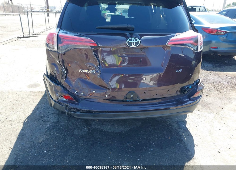 2018 TOYOTA RAV4 LE VIN: 2T3ZFREVXJW517575