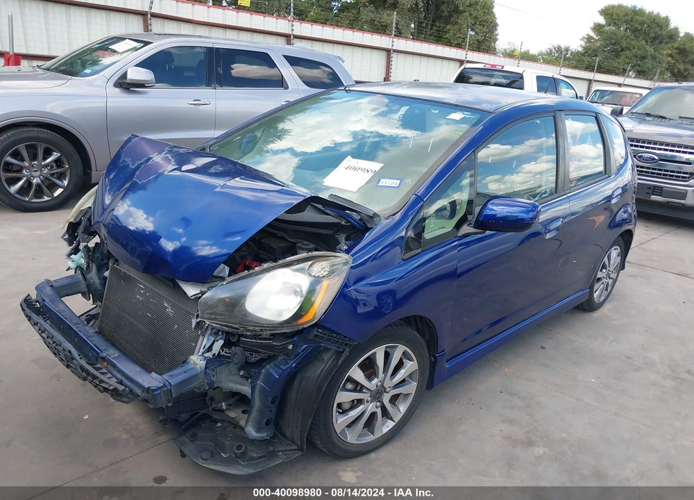 2013 HONDA FIT SPORT VIN: JHMGE8H54DC040924