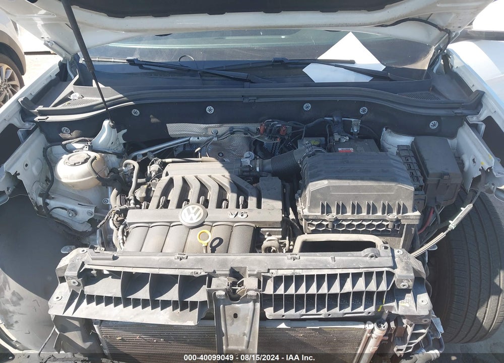 2018 VOLKSWAGEN ATLAS VIN: 1V2CR2CA7JC567811