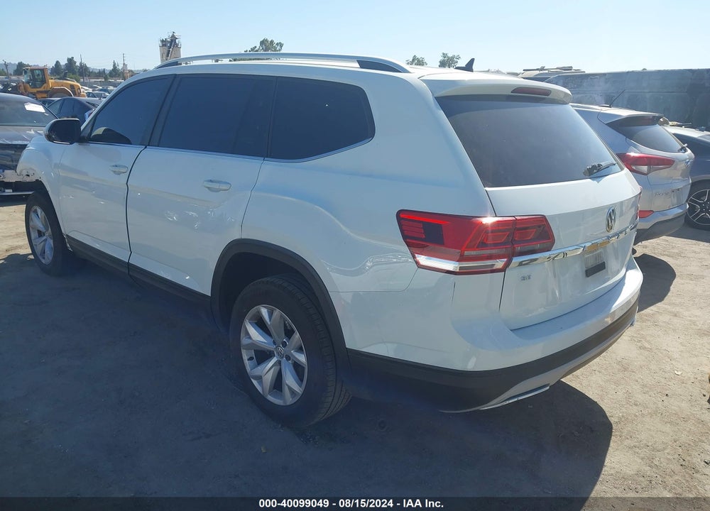 2018 VOLKSWAGEN ATLAS VIN: 1V2CR2CA7JC567811