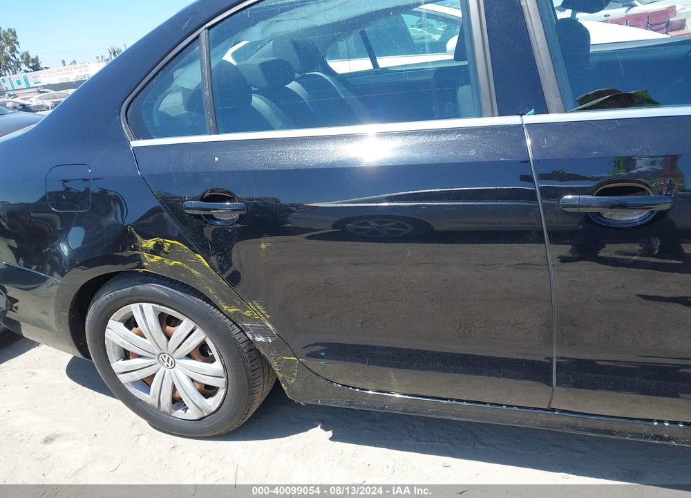 2017 VOLKSWAGEN JETTA 1.4T S VIN: 3VW2B7AJ2HM384775