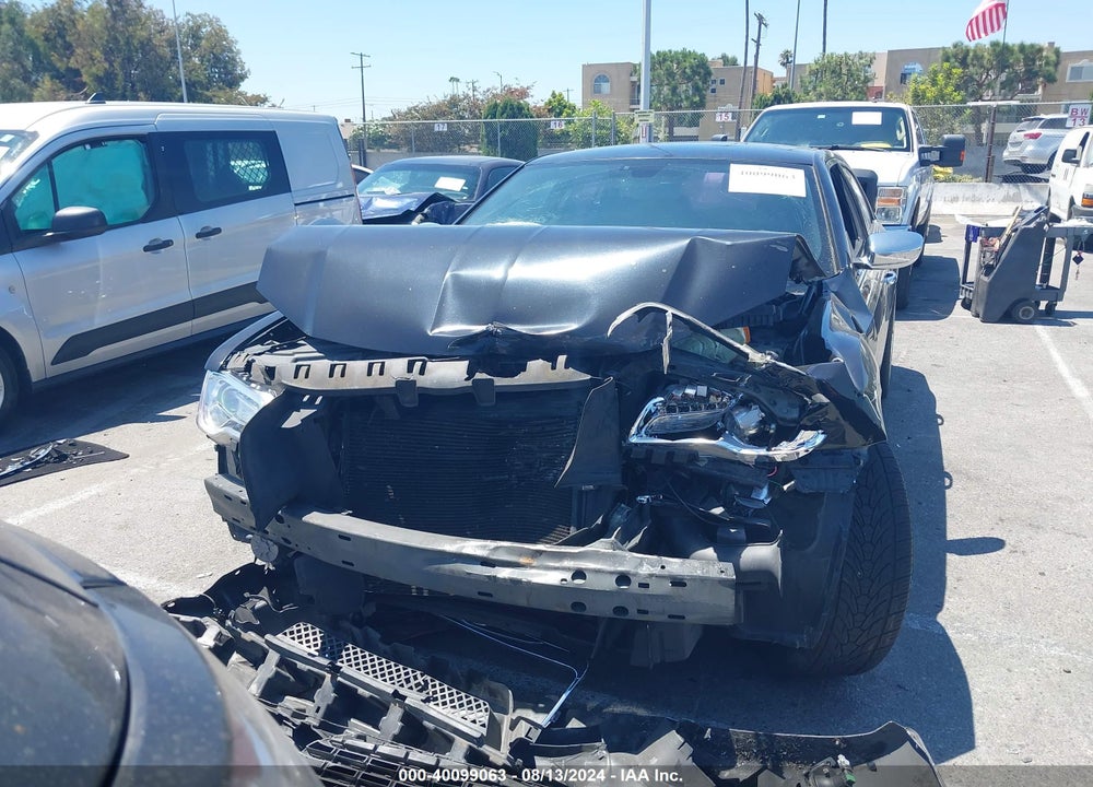 2011 CHRYSLER 300 LIMITED VIN: 2C3CA5CG2BH523605